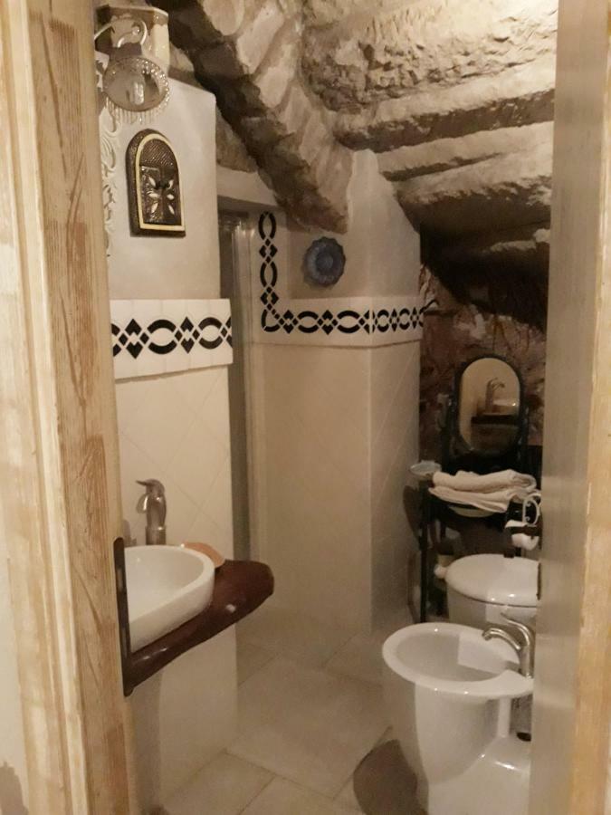 La Tana Del Bruco Guest House Viterbo Dış mekan fotoğraf